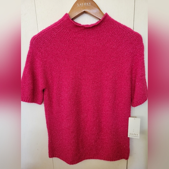 Dana Buchman Sweaters - NWT Dana Buchman Pink Short Sleeve Pink Slight Glitter Sweater Sz M